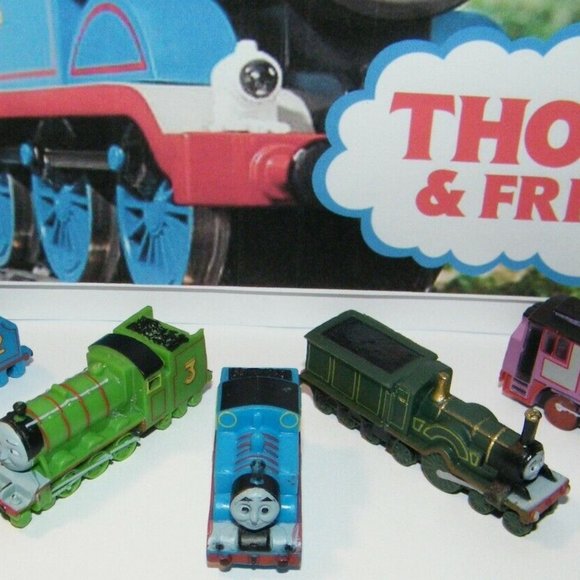 Thomas the Tank Engine Party Favors Set of 14 with10 Trains, 2 Stickers 2 Rings - Picture 4 of 7